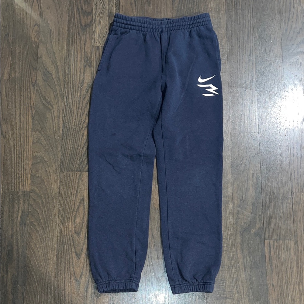 Boys Nike Kids Navy Sweatpants with White Swoosh Size M (10-12)